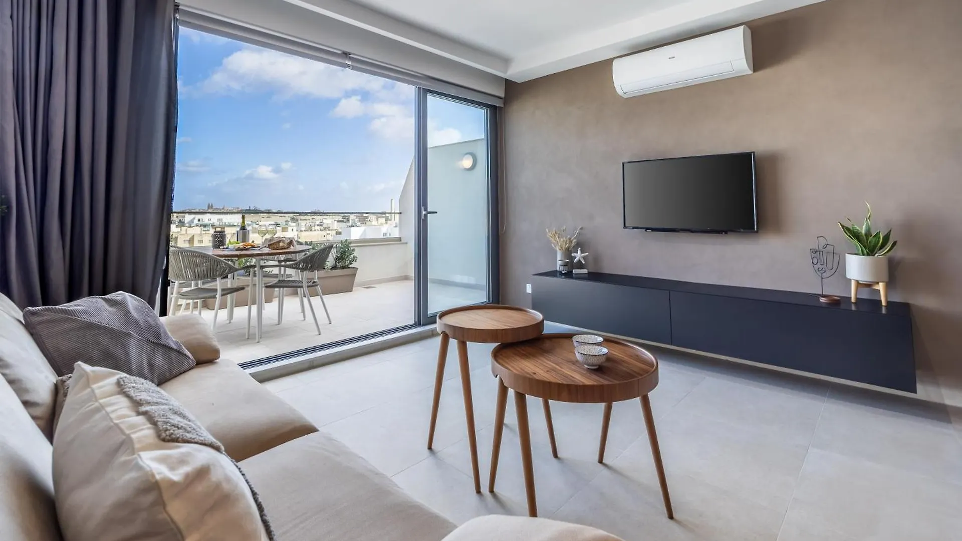New Modern Penthouse With Sunny Terrace Apartment Gzira Malta